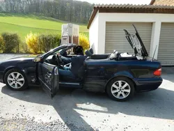 Blau Gebraucht 2000 Mercedes CLK200 Avantgarde Cabrio | 3.999 € (Superpreis)