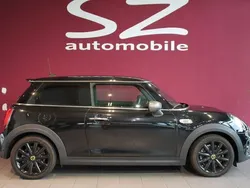 Midnight black metallic Gebraucht 2020 Mini Cooper SE Kleinwagen | 18.000 € (Fairer Preis)
