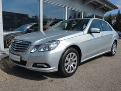 Iridiumsilber metalliclack Gebraucht 2010 Mercedes E200 Limousine | 12.490 € (Fairer Preis)