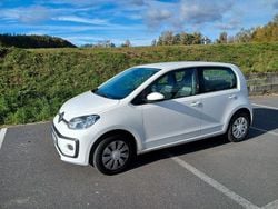 Weiß Gebraucht 2021 VW up! Kleinwagen | 9.000 € (Guter Preis)