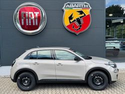 Beige Neu 2025 Fiat 600 Limousine | 25.990 €