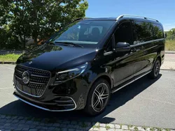 Schwarz Gebraucht 2024 Mercedes V300 Avantgarde Van / Kleinbus | 76.990 € (Teuer)