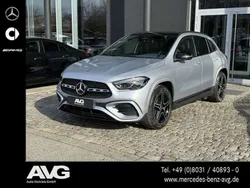 Silber Gebraucht 2025 Mercedes GLA200 AMG SUV | 43.300 € (Fairer Preis)