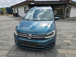 Grün Gebraucht 2018 VW Caddy Van / Kleinbus | 18.600 € (Fairer Preis)