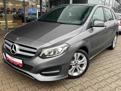 Grau Gebraucht 2017 Mercedes B180 Van / Kleinbus | 14.450 € (Fairer Preis)