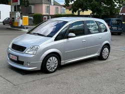 Silber Gebraucht 2005 Opel Meriva Van / Kleinbus | 1.799 € (Fairer Preis)