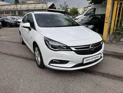 Schneeweiss/summitwhite/arctic Gebraucht 2019 Opel Astra Business Kombi | 8.400 € (Guter Preis)
