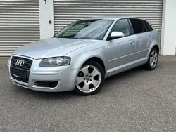 Lichtsilber metallic Gebraucht 2007 Audi A3 Sportback Attraction Limousine | 4.300 € (Guter Preis)