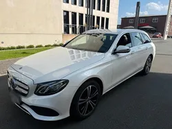 Weiß Gebraucht 2018 Mercedes E200 Avantgarde Kombi | 18.800 € (Fairer Preis)