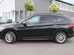 Saphirschwarz Gebraucht 2021 BMW X1 Advantage SUV | 26.980 € (Fairer Preis)