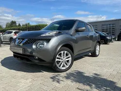 Grau Gebraucht 2016 Nissan Juke N-Connecta SUV | 13.450 € (Etwas zu teuer)