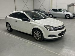 Weiß Gebraucht 2009 Opel Astra Selection Limousine | 1.890 € (Guter Preis)