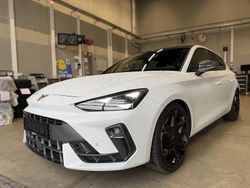 Weiß (nevada weiß) Gebraucht 2025 Cupra Leon VZ Limousine | 35.900 € (Superpreis)