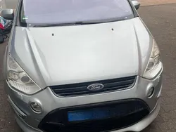 Grau Gebraucht 2010 Ford S-MAX S Van / Kleinbus | 6.000 €