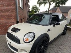 Beige Gebraucht 2010 Mini Cooper S Clubman Kombi | 8.500 €