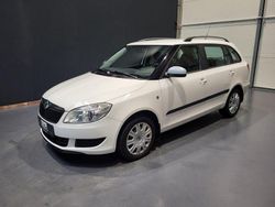 Candyweiss Gebraucht 2010 Skoda Fabia Ambiente Kleinwagen | 6.950 € (Fairer Preis)