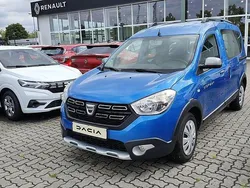 Blau Gebraucht 2020 Dacia Dokker Van | 15.899 € (Fairer Preis)