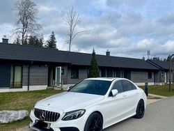Weiß Gebraucht 2014 Mercedes 220 Limousine | 17.500 €