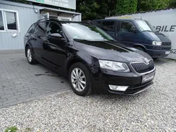 Schwarz Gebraucht 2015 Skoda Octavia Style Kombi | 10.990 € (Fairer Preis)