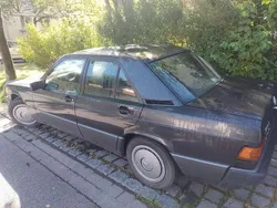 Grau Gebraucht 1991 Mercedes 190 Limousine | 8.900 €
