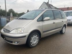 Gold Gebraucht 2005 Ford Galaxy Van / Kleinbus | 1.300 € (Guter Preis)