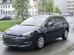 Blau Gebraucht 2014 Opel Astra Exklusiv Kombi | 5.999 € (Guter Preis)