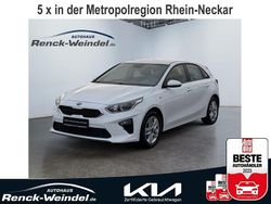 Hw2) deluxeweiss met. (weiss Gebraucht 2018 Kia Ceed Edition 7 Limousine | 13.489 € (Etwas zu teuer)