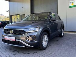 Grau Gebraucht 2024 VW T-Roc Life SUV | 20.990 € (Guter Preis)