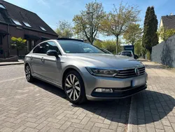 Silber Gebraucht 2015 VW Passat Highline Limousine | 19.500 € (Teuer)
