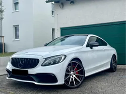 Weiß Gebraucht 2016 Mercedes C300 AMG line Coupé | 22.500 €