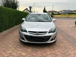 Grau Gebraucht 2013 Opel Astra Kombi | 3.900 € (Fairer Preis)