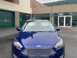Blau Gebraucht 2015 Ford Focus Titanium Limousine | 6.890 € (Fairer Preis)