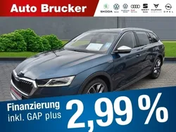 Lavablau metallic Gebraucht 2022 Skoda Octavia Scout 4x4 Kombi | 27.670 € (Fairer Preis)