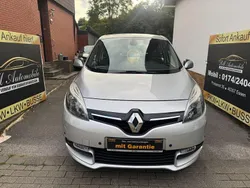 Grau Gebraucht 2014 Renault Scénic III Initiale Paris Van / Kleinbus | 5.449 € (Guter Preis)