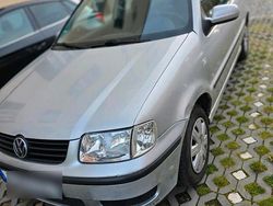 Gebraucht 2000 VW Polo Kleinwagen | 1.800 €