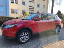 Rot Gebraucht 2016 Nissan Qashqai Visia SUV | 9.900 € (Guter Preis)