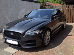 Grau Gebraucht 2016 Jaguar XF R-Sport Limousine | 15.900 € (Guter Preis)