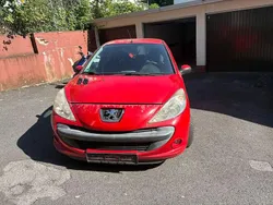 Rot Gebraucht 2009 Peugeot 206 Limousine | 800 € (Superpreis)