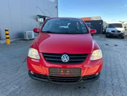 Tornadorot Gebraucht 2005 VW Fox Basis Kleinwagen | 1.800 € (Fairer Preis)