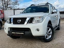 Weiß Gebraucht 2011 Nissan Navara Abholung | 11.990 € (Guter Preis)