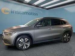Grau Gebraucht 2022 Mercedes GLA250 SUV | 36.749 € (Teuer)