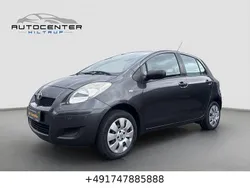 Grau Gebraucht 2010 Toyota Yaris Cool Kleinwagen | 4.170 € (Fairer Preis)