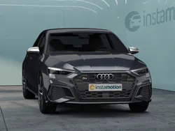 Grau Gebraucht 2024 Audi A3 Sportback Limousine | 34.931 € (Guter Preis)
