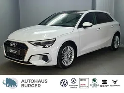 Weiss Gebraucht 2022 Audi A3 Advanced Plus Limousine | 25.980 € (Fairer Preis)