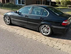 Schwarz Gebraucht 2005 BMW 320 Limousine | 1.999 € (Fairer Preis)