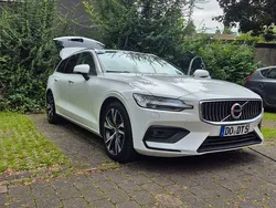 Weiß Gebraucht 2020 Volvo V60 Inscription Kombi | 22.999 € (Superpreis)