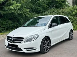 Weiß Gebraucht 2012 Mercedes B180 Night Van / Kleinbus | 10.300 €