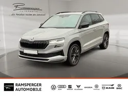 Grau (stahlgrau) Gebraucht 2022 Skoda Karoq SportLine SUV | 33.890 € (Fairer Preis)