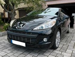 Schwarz Gebraucht 2011 Peugeot 207 CC Cabrio | 6.570 € (Etwas zu teuer)