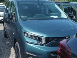 Blau Neu 2025 Citroën Berlingo Comfort Van / Kleinbus | 28.990 € (Guter Preis)